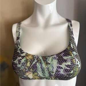 Lululemon energy sports bra, size 6, no padding